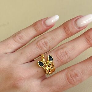 Black Teardrop Ring N1809